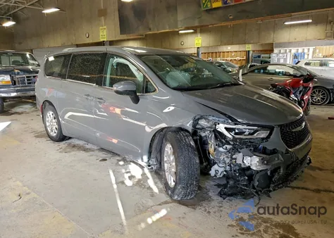 2023 Chrysler Pacifica Touring L z USA, uszkodzony, nr VIN 2C4RC1BG1PR531433